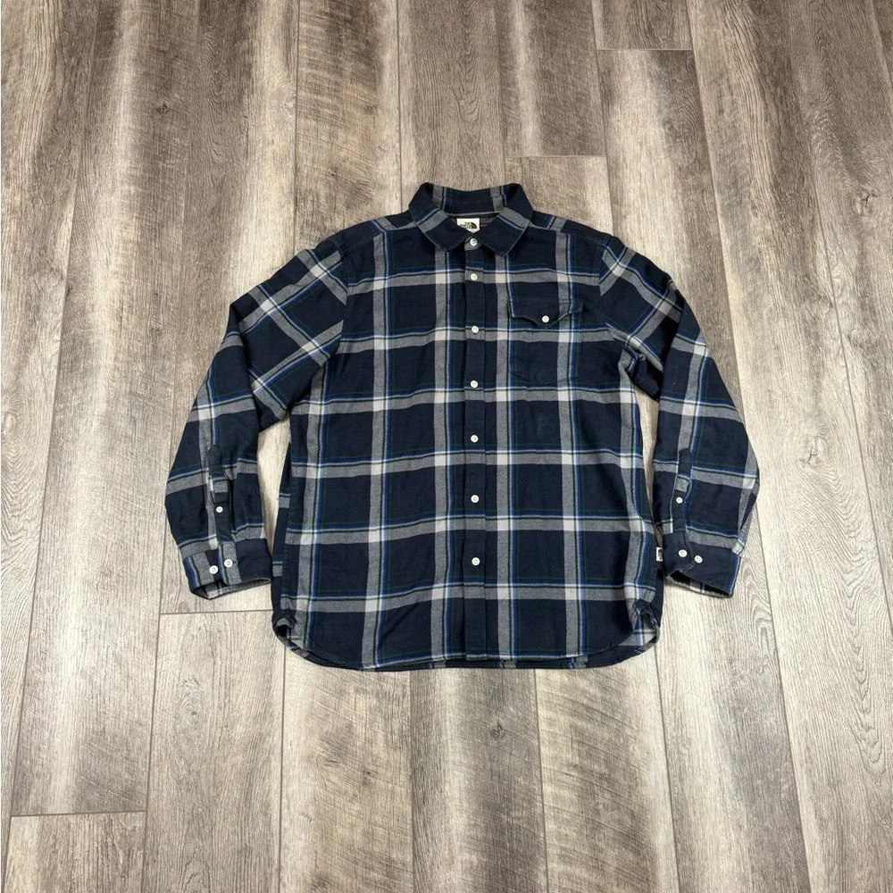 North Face Mens Navy Plaid Button‎ Down Top